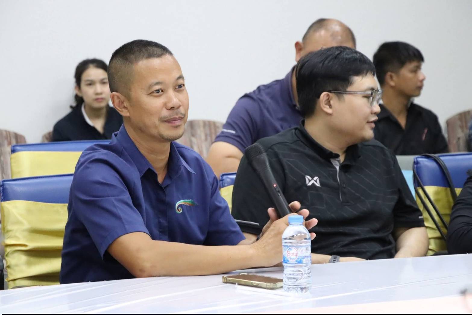 title - สำนักแผนงานและโครงการพิเศษ กระทรวงเกษตรและสหกรณ์ ร่วมกับผู้แทนหน่วยงานภายในสังกัดกระทรวงเกษตรและสหกรณ์ ประชุมติดตามความคืบหน้าและลงพื้นที่แปลงนาภายในศูนย์ส่งเสริมและพัฒนาอาชีพเสริมนอกภาคการเกษตร